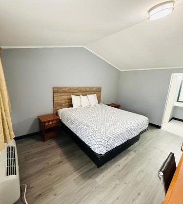 Sun and Sand Motel