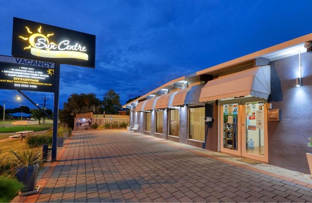 Sun Centre Motel
