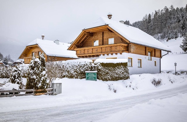 Sun Chalet I - Sun Chalet 1