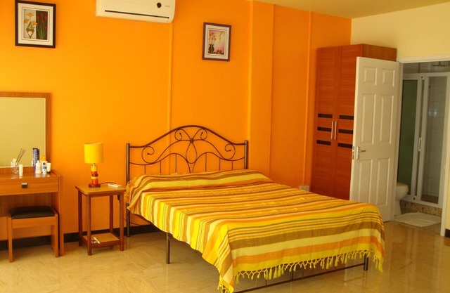Sun Plaza Studio ,Modern 1st Floor accommodation ,Flic en flac Beach Resort