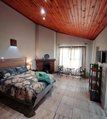 Sunbird Studio Apartment