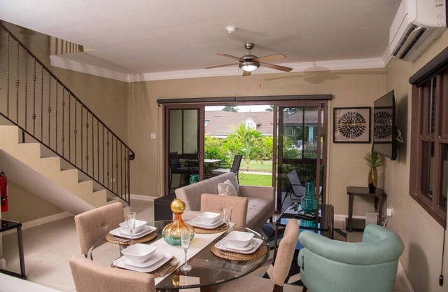 Sunkissed Villa 9 @ Watermill