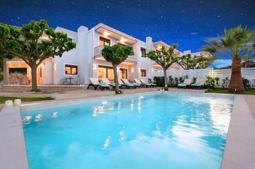 Sunlight Grand Villas 3 Beheizte Pools 36 Gäste