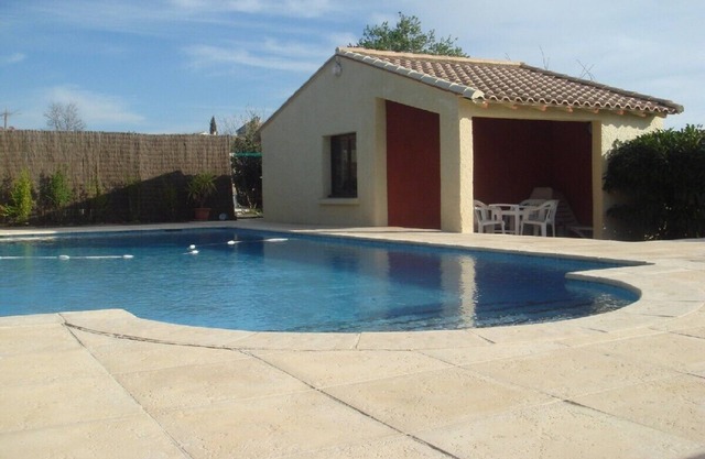 Sunny A/C apartment with terrace overlooking countryside and private pool