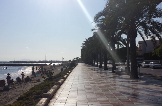 Sunny Apartment in Costa del Azahar near the Sea and the Mountain