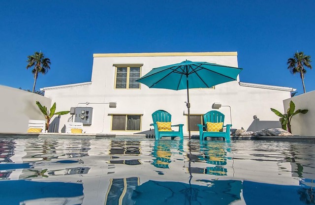 (Sunny) Days of Our Lives | Includes Pool, BBQ and Bikes!