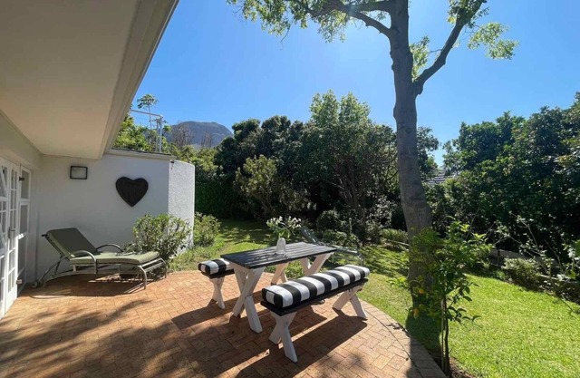 Sunny garden apartment in a top location, surrounded by nature - pure relaxation!