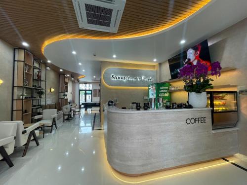 Sunny Hotel