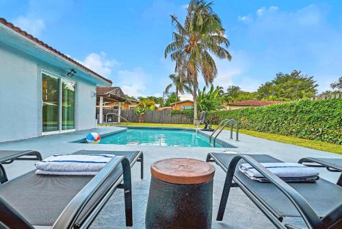 Sunny Miami Stay - Pool - BBQ - Centrally Located