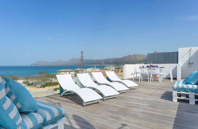 Sunny Townhouse With Sea Views and Terrace in Son Serra, Mallorca ☀️🌊