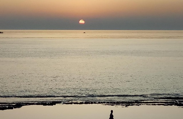 Sunrise Beauty by Zavolas Family - Limni Z3