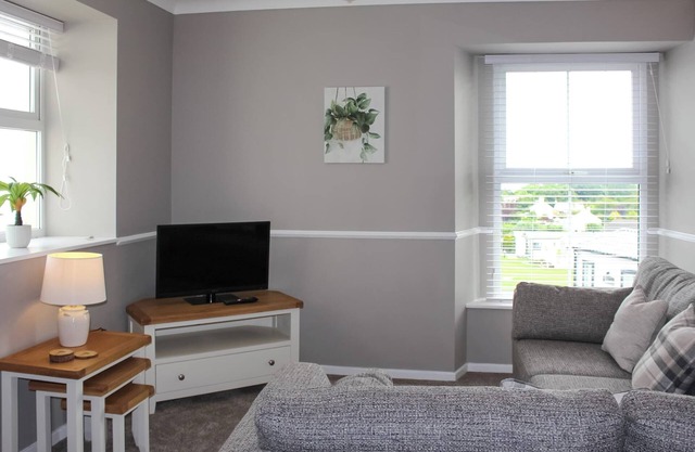 Sunrise Cottage - UK35813