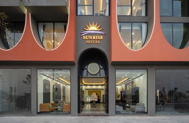 Sunrise Hotel Vân Đồn