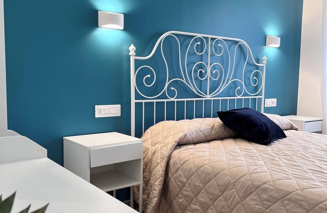 Sunrise in the Vineyard Bed and Breakfast - Myrtle