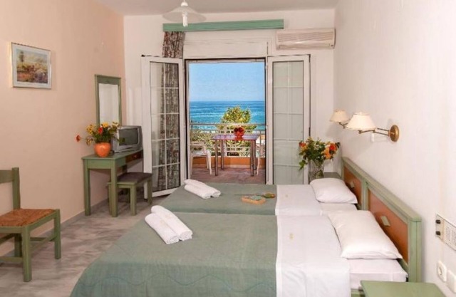 Sunrise studios & apartments