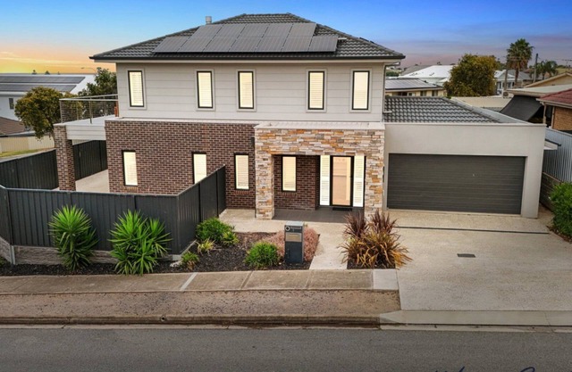 Sunrise to Sunset Getaway by Wine Coast Holidays