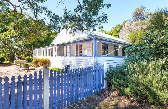 Sunroom Cottage - 40A Witt Street
