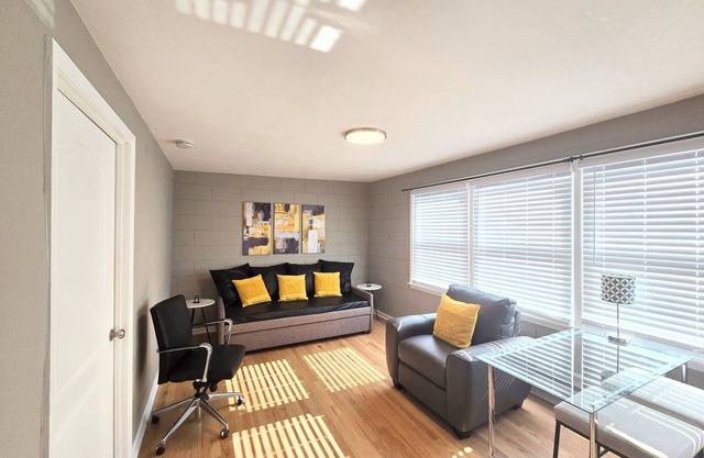 Suns & Roses Duplex