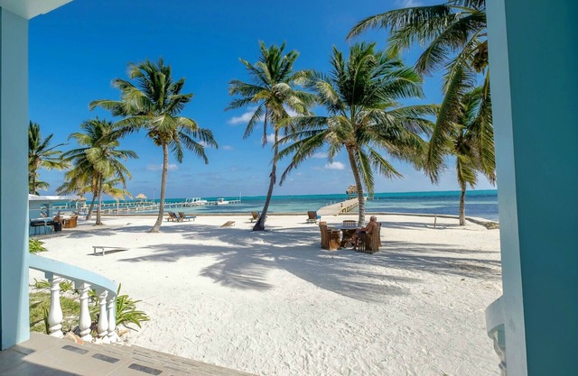Sunset Beach "B1" - Beachfront At Its Best Plus Pool, Kayaks, Bikes & More 🏖