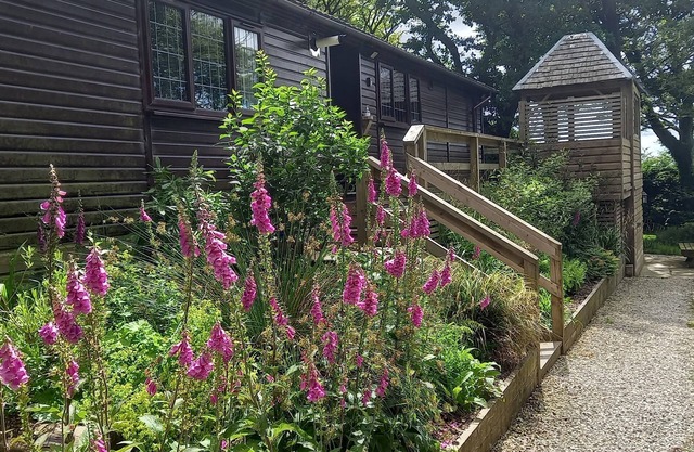 Sunset Cabin, watch the sunset over the north Devon horizon in this cosy cabin!