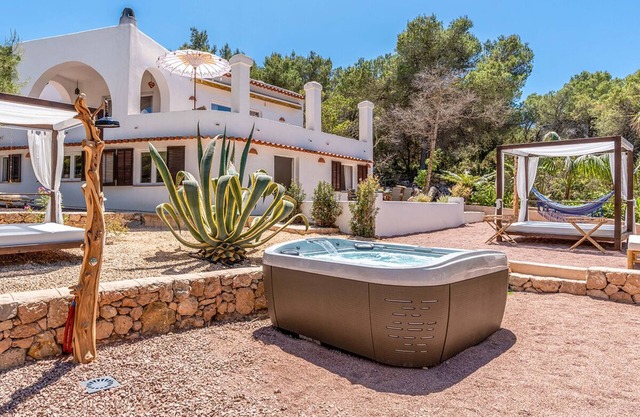 Sunset Finca Cala Bassa/Cala Comte/Cala Tarida