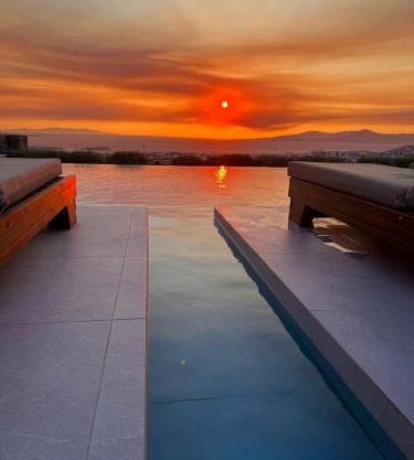 Sunset Hill Suites