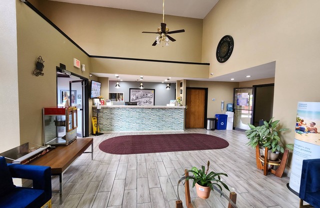 Super 8 by Wyndham Pine Bluff