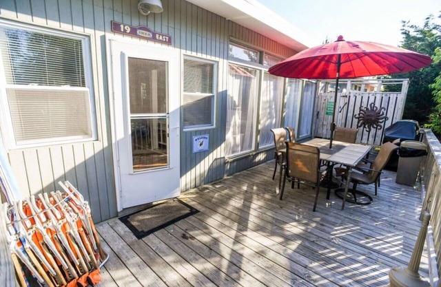 Super Clean all renovated home sleeps 10