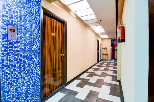 Super Collection O Circus Avenue Road Formerly Hotel Rockstar