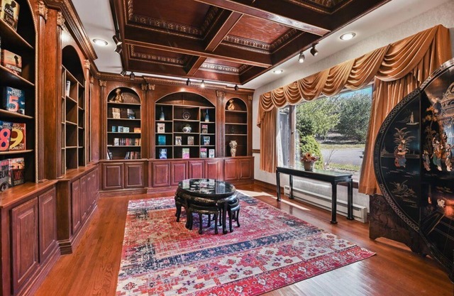 Super Luxury Mansion & Green Retreat In Plains PA