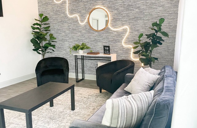 Super spacious two-story home. Close to I-10, Airline Hwy, & area oil refineries