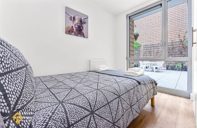 Superb 3bed 3bath Penthouse near Canary Wharf