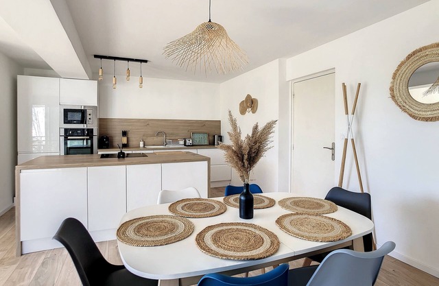 * Superb apartment on the Canal du Midi *