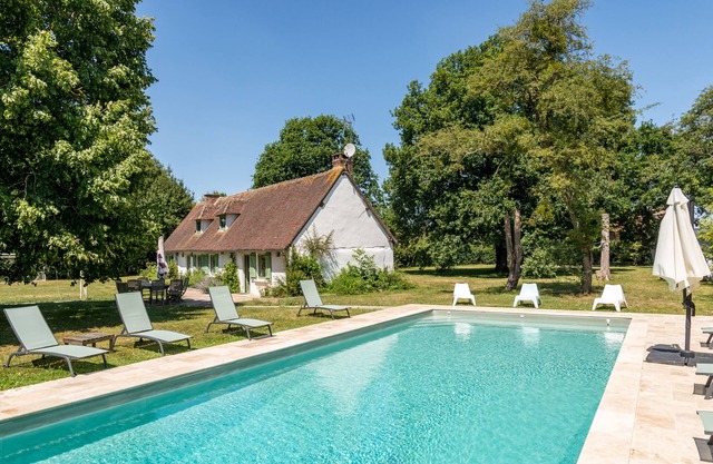 Superb farmhouse (4 beds) - Large heated swimming