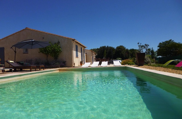 Superb modern villa, 5 bedrooms, large swimming pool, garden, 3 terraces