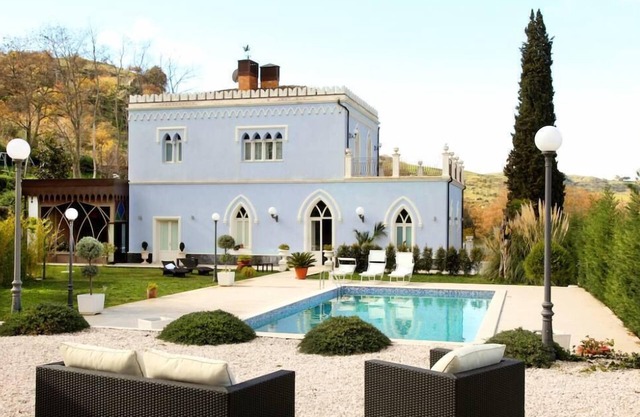 Superb villa with private pool near Taormina, Sicily