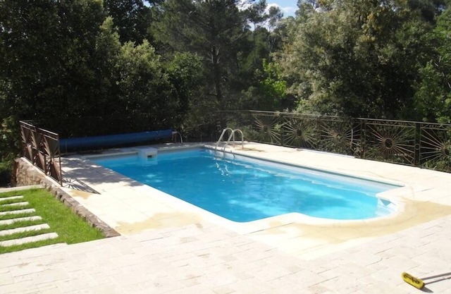 Superb Villa the Aix en Provence, 200m² with swimming pool on a quiet terr