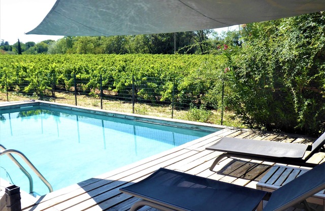 Superbe mas Avec Piscine en Pierre au Milieu des Vignes Dans Domaine Viticole