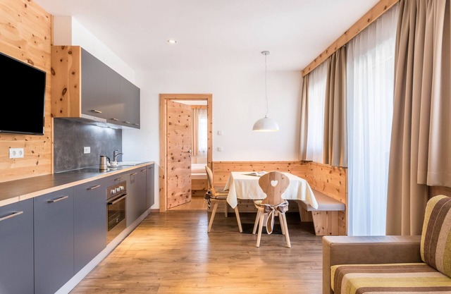 Superior Holiday Apartment 'Marialisa Tulpe' with Mountain View, Whirlpool & Wi-Fi