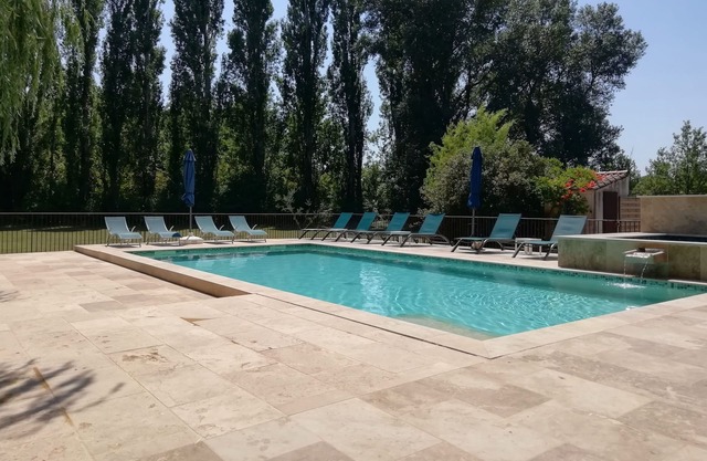 Sur 7HA Cottage Confort+ full clim Piscine chauffée Spa Boulodromensport Fitness
