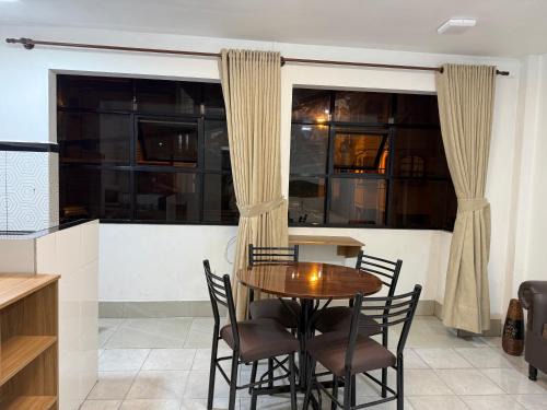 Surapata céntrico Lounge