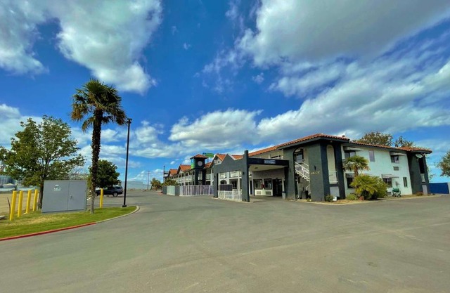 SureStay Hotel by Best Western Williams