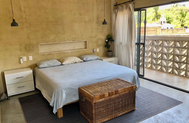 Surrounded by beautiful views + 7 min. walk to the beach