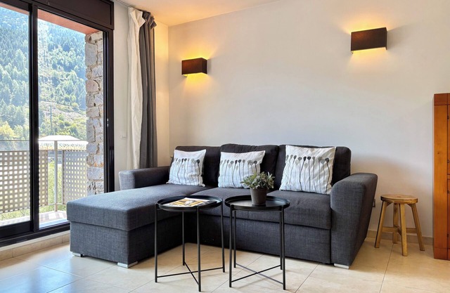 Surrounded by nature, ideal for hiking I AndBnB