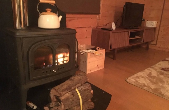 Surrounded by the warmth of the fireplace BBQ whi/Kamo-gun Shizuoka