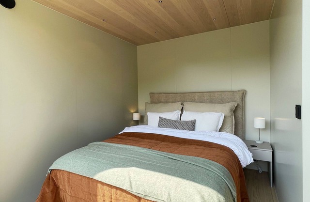 Sustainable and exclusive 2-bedroom apartment with WiFi, AC in beautiful Flåm