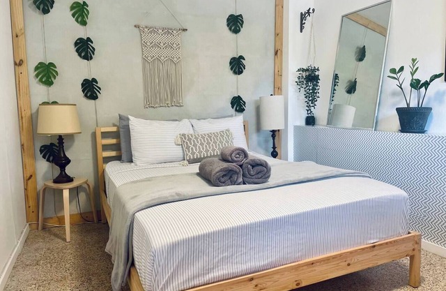 Sustainable Retreat: Solar Gem Near Culebra Ferry & Bio Bay.