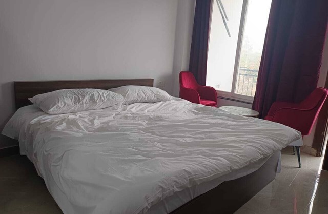 Sustainable & Spacious two unit of 3BHK in a Chateau in New Delhi. Pet Friendly!