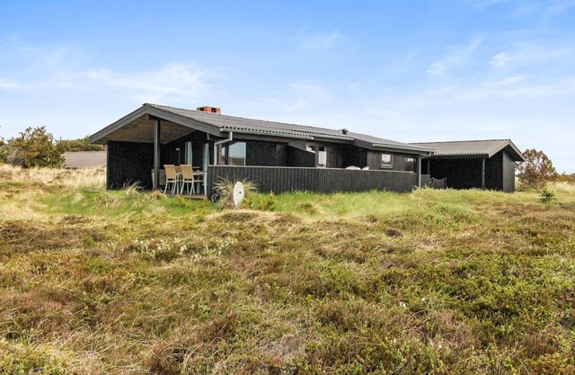 "Svenne" - 500m from the sea by Interhome