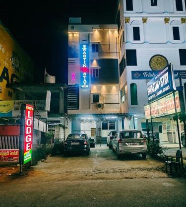 SWASTIK STAY Ac and Non Ac Rooms
